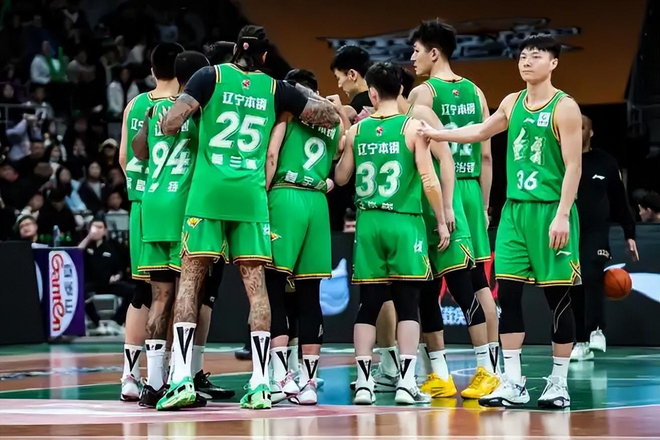 开云APP-时隔458天!前NBA旧将回归!辽粤大战火了,杨鸣下台后球队6胜1负