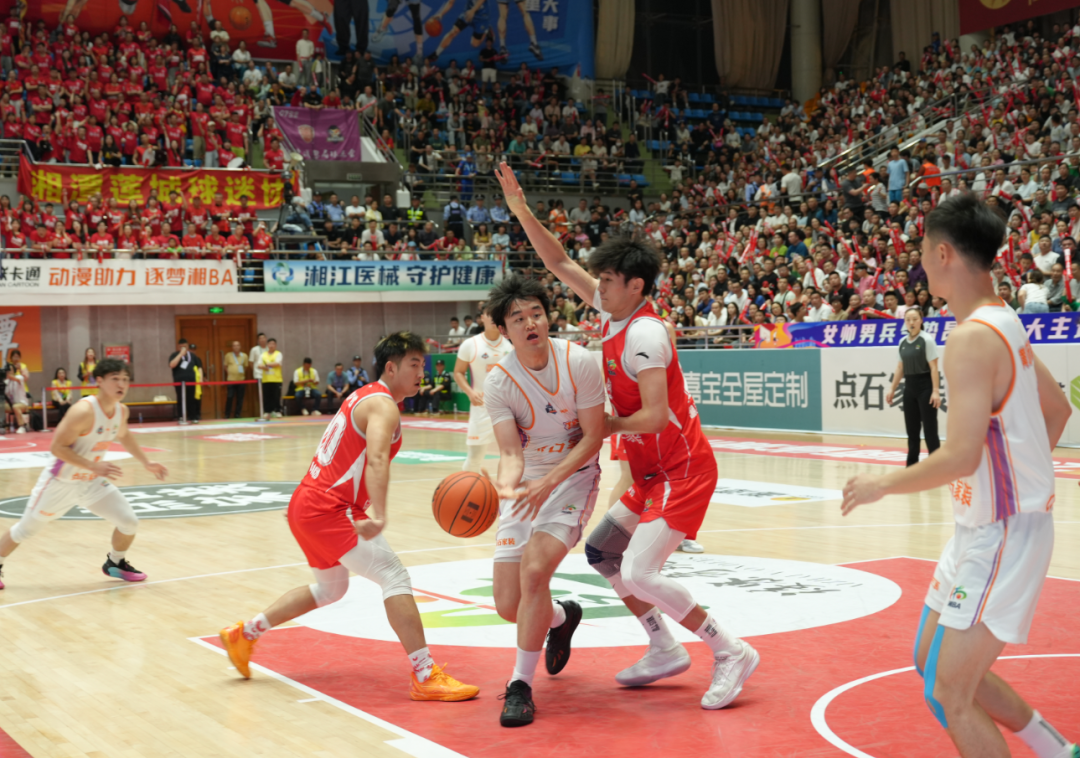 开云官网-54:73!邵阳队客场不敌湘潭队